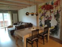 Apartment mit Balkon