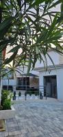 Betty apartments Borik - whole ground floor - B&B