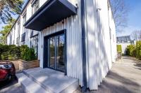 New apartment LOFT MAJORI with terrace - Chambres d’hôtes Jurmala