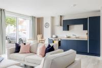 Modern 2 bed, cliff top & parking, F6 - B&B Southbourne