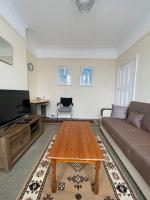 B&B Southend-on-Sea - Stunning 1 Bedroom Home - Bed and Breakfast Southend-on-Sea