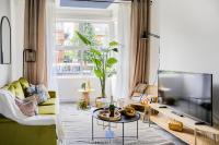 B&B Doncaster - Doncaster Large Luxury 3 Bedroom House, Sleeps 8, City Centre, Racecourse, Free Parking, by EMPOWER HOMES - Bed and Breakfast Doncaster