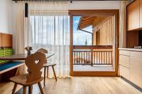 B&B Lajen - Haus Tirol Apt Lausbua - Bed and Breakfast Lajen