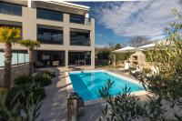 Villa RINA - 3 bedroom with private pool - Bed and Breakfast