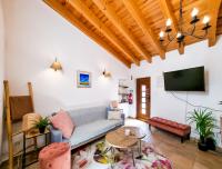 FLH Lagos Cozy House - B&B