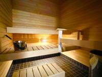 Tammer Huoneistot - City Suite 5 - Own Sauna, Air conditioning, Balcony & Best Location - Chambres d'hôtes Tampere