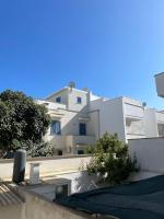 villa TiCia a 100 metri dalla spiaggia con parcheggio privato - Chambres d’hôtes Lido Marini