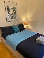 2 Bedroom Flat in Camberwell Green - Central Location with excellent connections to tourist attractions and main London airports - B&B