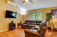Bartlett Townhome w/ Balcony: 1 Mi to Ski Resort! - B&B Bartlett