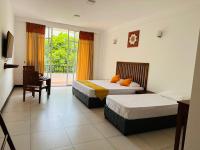 Triple Room with Balcony