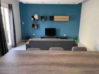Sunset Apt Modern 1 bedroom Apt near the Beach - B&B