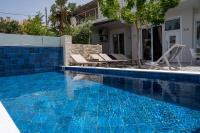 Thomas House Hersonissos - Private Pool - Sleeps 6 - B&B Khersónisos