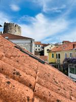 Romantic Attic in the heart of the Old Town - B&B