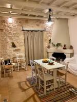 Two-Bedroom Apartment - Split Level