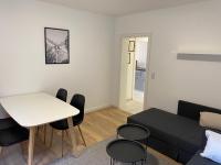 B&B Bielefeld - 3 Zimmer City Apartment, TV, Netflix, WLAN, Free Parking - Bed and Breakfast Bielefeld