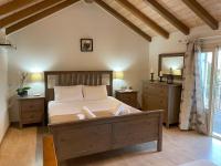 KATSANTONIS LUXURY HOUSE - B&B Velonades