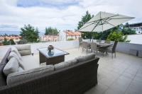 Quiet Panoramic Sea View Home -Large Balcony - B&B Kryopigi