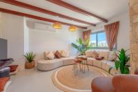 B&B Hurghada - Chic & Modern 3BR in Swan Lake El Gouna Private Terrace & Lagoon access - Bed and Breakfast Hurghada