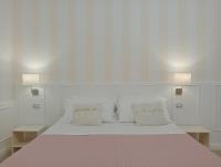  Camera tripla con patio