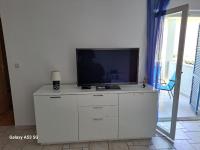 Apartman JADRANKO Murter in a quiet environment near the center and the beach - B&B Murter