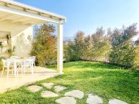 היחידה ליד הנחל עם הנוף לחרמון - B&B Sde Nehemia