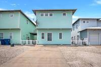 Classy 4BDRM Home W/Pool Mins To Beach and Shops! - B&B
