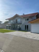 Neubau Grüner Wolpertinger Designwhg 106qm Barrierefrei - Chambres d’hôtes Breitbrunn am Chiemsee
