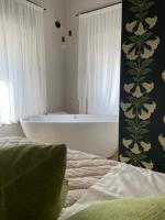 Deluxe Double Room with Bath