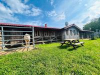 Apartmán na Ranči pod Lovošem - Ferienwohnung Velemín