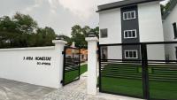 B&B Shah Alam - Ayra De Villa -Ayra Homestay 9-bedroom with Private Pool - Bed and Breakfast Shah Alam