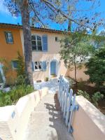 La villa Charles Grimaud Les Restanques Golf de Saint Tropez - B&B Grimaud