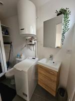 Le Castetnau - securise - Proche Halles de Pau - B&B