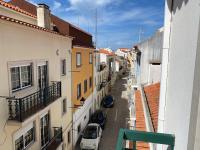 100 Meters from the Beach! Rua da Regeneração Nazaré - B&B Nazaré
