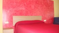 Queen Room with Private Bathroom