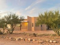 Desert Ranch Home 3 Bedroom + Equine Facility - B&B Vail