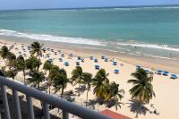 B&B San Juan - Ocean Front Condo in Isla Verde! - Bed and Breakfast San Juan