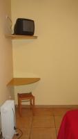 Kamer met Queensize Bed en Eigen Badkamer