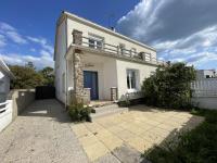 Maison rénovée 5 pièces, jardin clos, à 2 pas de l'océan, pour 10 personnes - Saint-Jean-de-Monts - FR-1-224C-231 - Ferienwohnung Saint-Jean-de-Monts