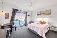 B&B Scarborough - Scarborough beach break holidays - Unit 2 - Bed and Breakfast Scarborough