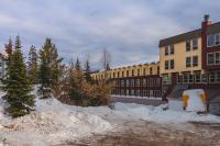 The Ridge Ski-In Ski-Out Condo with Free Parking - B&B