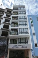 One-Bedroom Apartment with Balcony
