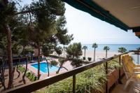 AT102 Els Pins, primera línea con piscina, vista mar - B&B Torredembarra