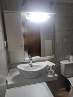 Zeus Apartman - B&B Panayía