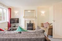 B&B Cheltenham - Central 2 Bed House w/ Garden and Free Parking! - Bed and Breakfast Cheltenham