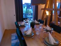 Apartment Napoleon, Nähe Zentrum, 2 Schlafzimmer, großer Balkon, free Wifi ,Parken - Chambres d'hôtes Iéna