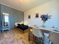 Rodzinny Dom gościnny "U Krysi"- Pokoje i Apartmanenty z łazienkami-Grupa Hotelowa PlażoweLove - B&B