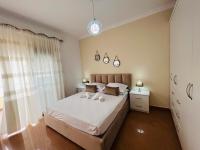 B&B Vlorë - Da Vinci Sea View Apartament - Bed and Breakfast Vlorë