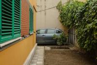 Rare Durres Apartment with Private parking & garden - B&B
