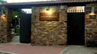 Casa rural Entreacebedas I alojamientos con jardín, barbacoa y chimeneas I wifi I Aparcamiento en la puerta - Chambres d'hôtes Ségovie