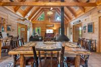 Moose Lodge w/HotTub - Bed and Breakfast